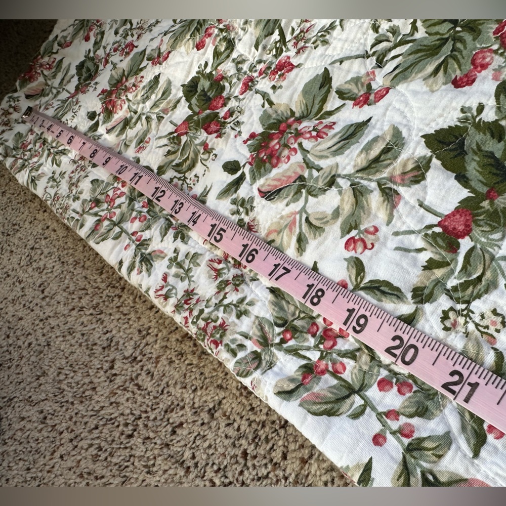 Vintage Laura Ashley raspberry/green plaid print quilted pillow shams - Picture 9 of 10